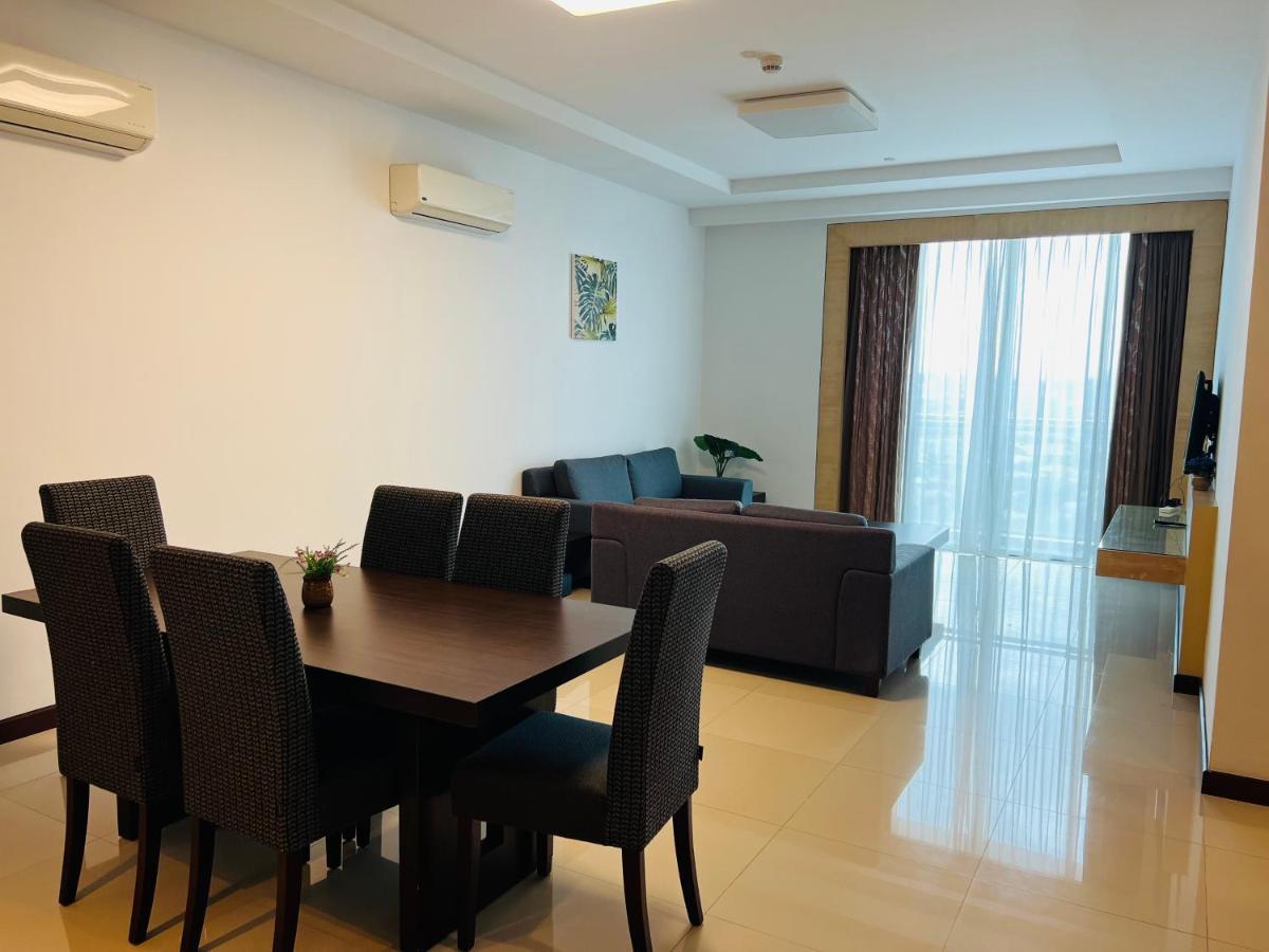 Imperial Grand Suite Apartment Kuching Ngoại thất bức ảnh